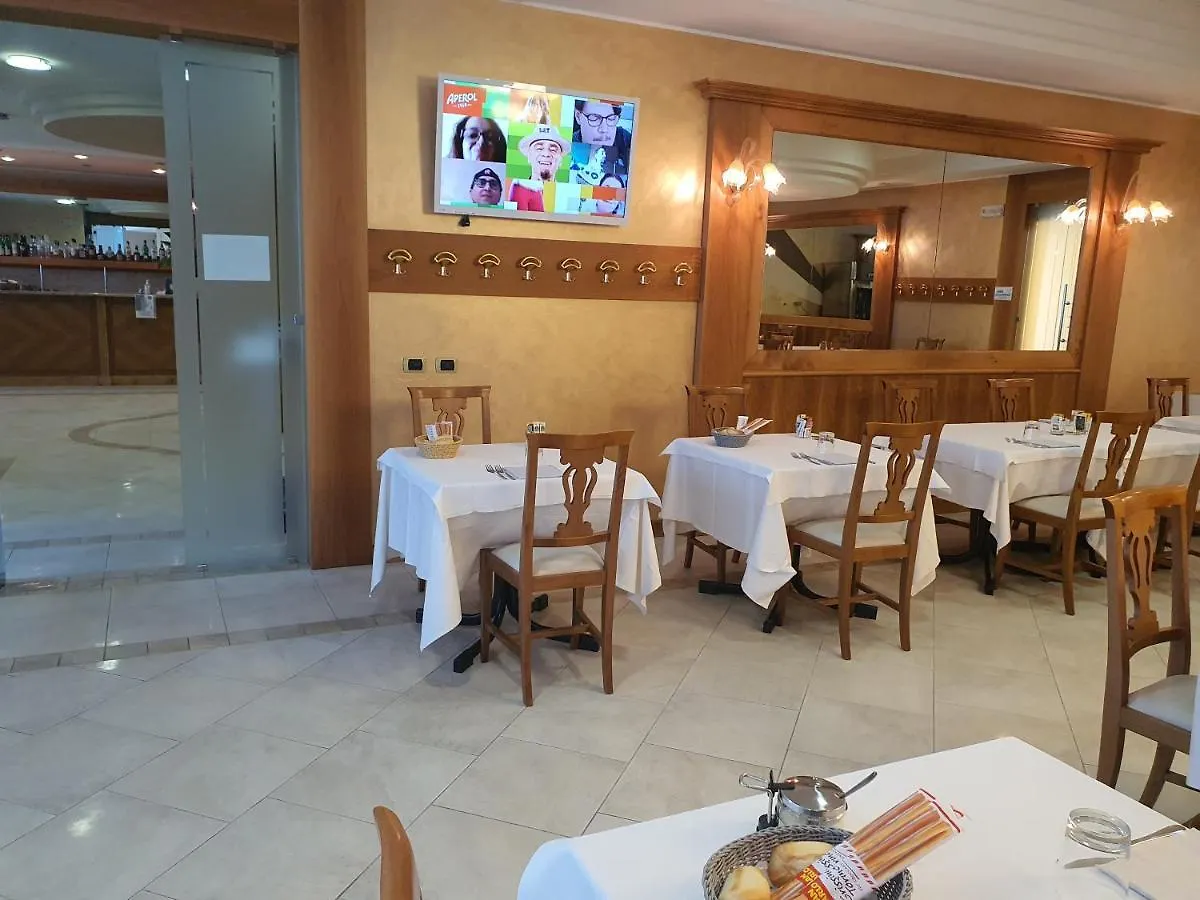 Hotel Motel 2 카스텔 산 피에트로 로마노
