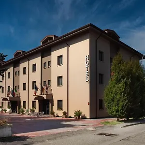 3* Hotel Versailles